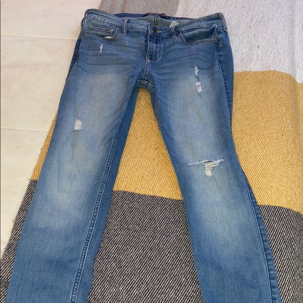Light wash jeans - Picture 1 of 6